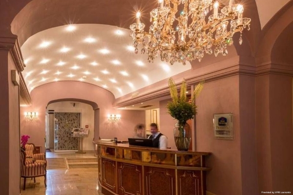 Römischer Kaiser Schlosshotel
